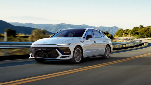 HYUNDAI SONATA