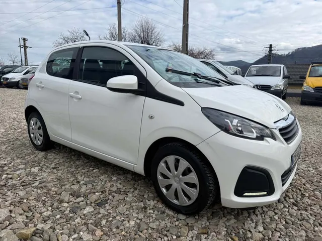 PEUGEOT 108