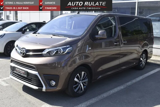 TOYOTA PROACE