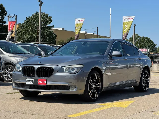 BMW 7 SERIES
