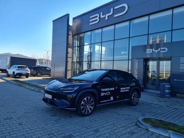 BYD SEAL