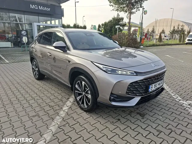 MG HS