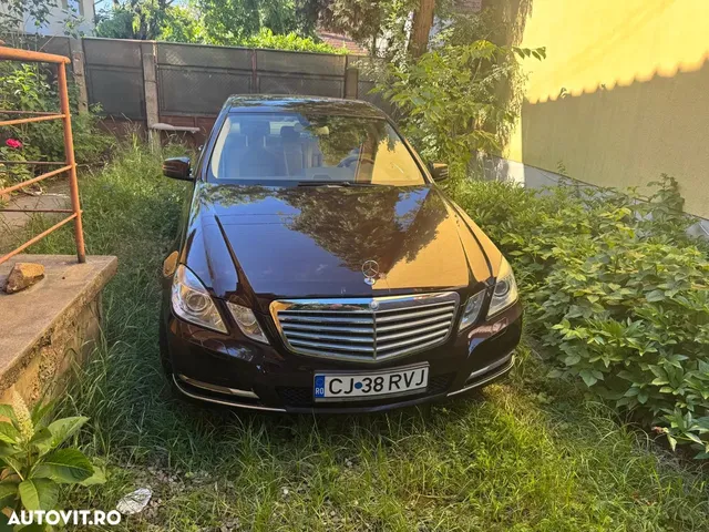 MERCEDES-BENZ E CLASS