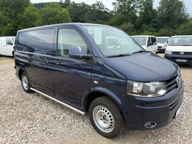 VOLKSWAGEN TRANSPORTER
