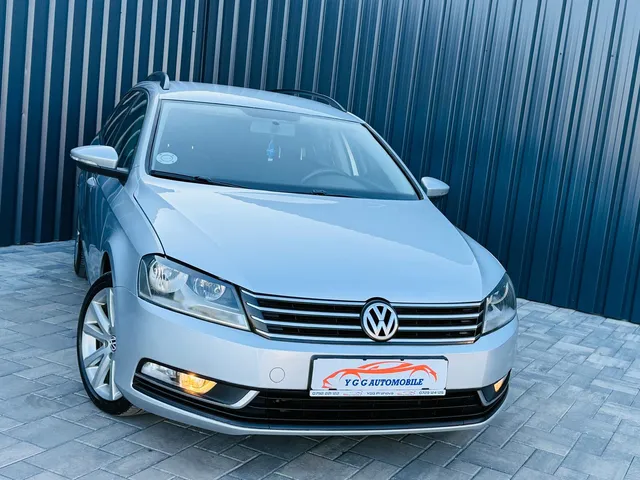 VOLKSWAGEN PASSAT