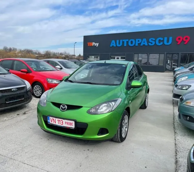 MAZDA 2