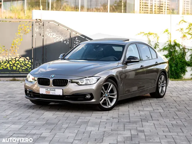 BMW 3 SERIES