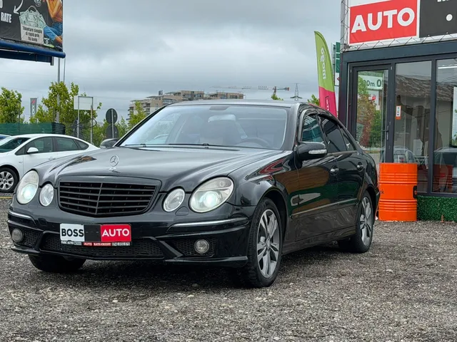 MERCEDES-BENZ E CLASS
