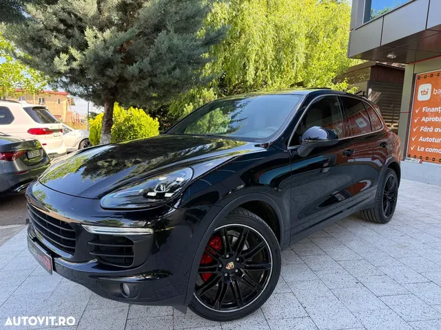 PORSCHE CAYENNE