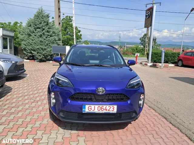 TOYOTA YARIS CROSS