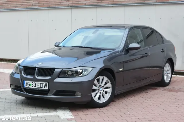 BMW 3 SERIES