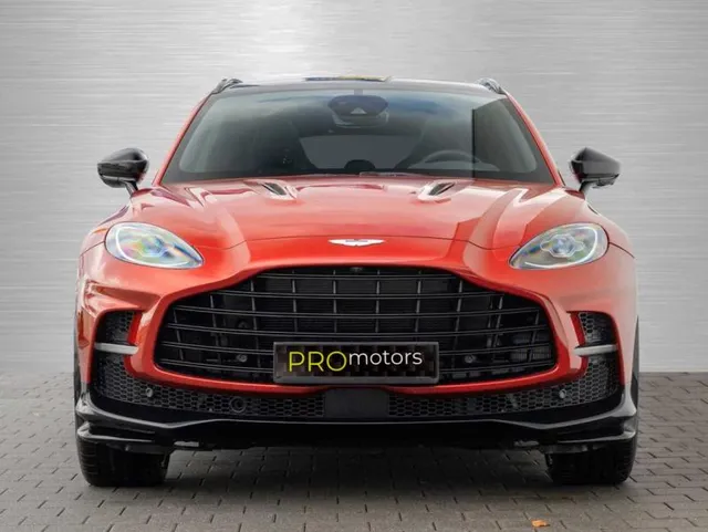 ASTON MARTIN DBX