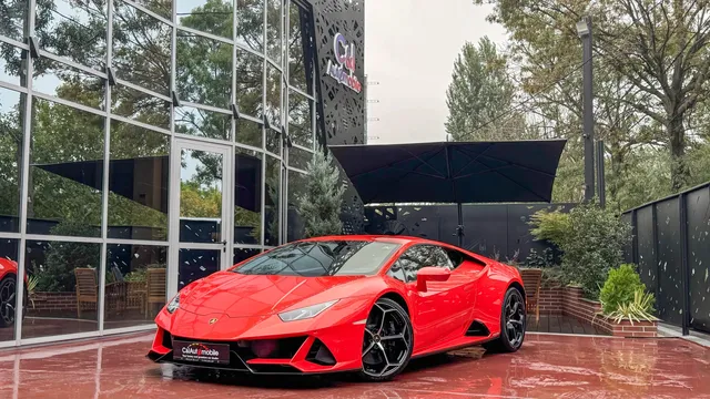 LAMBORGHINI HURACAN