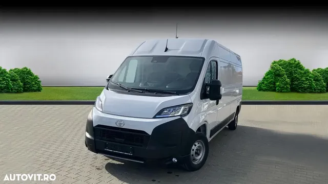TOYOTA PROACE