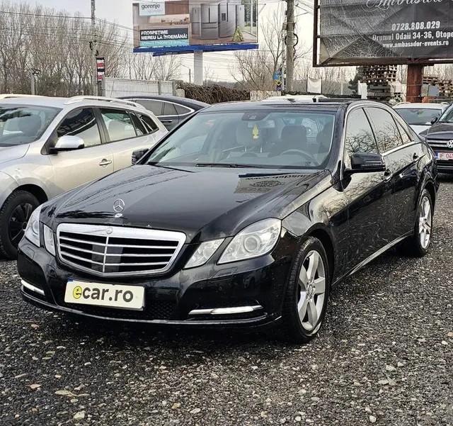 MERCEDES-BENZ E CLASS