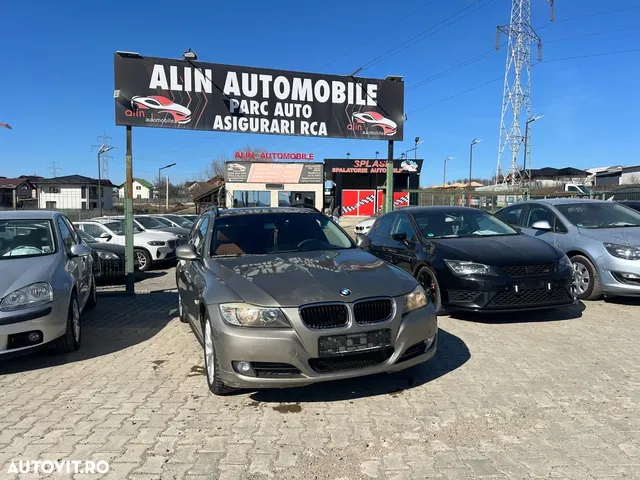 BMW 3 SERIES