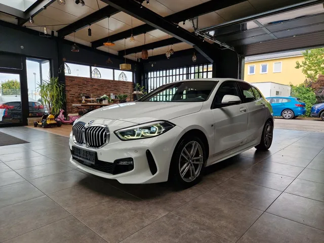 BMW 118I