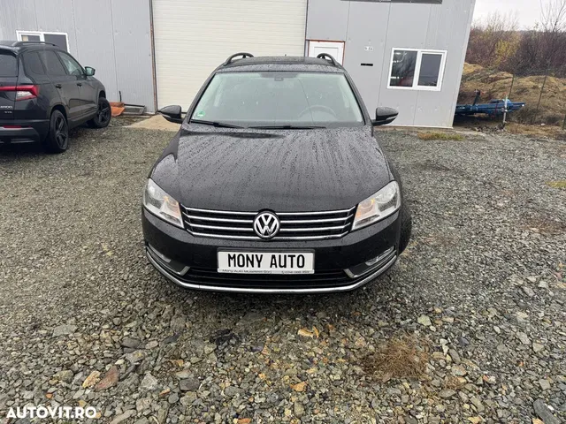 VOLKSWAGEN PASSAT