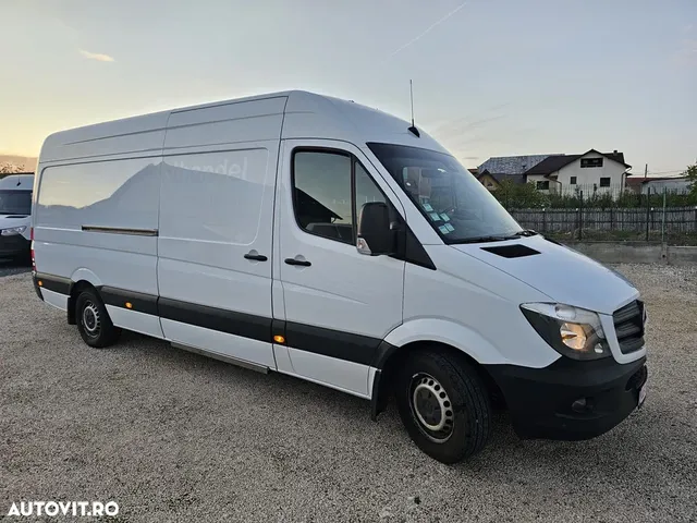 MERCEDES-BENZ SPRINTER