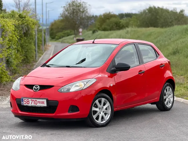 MAZDA 2