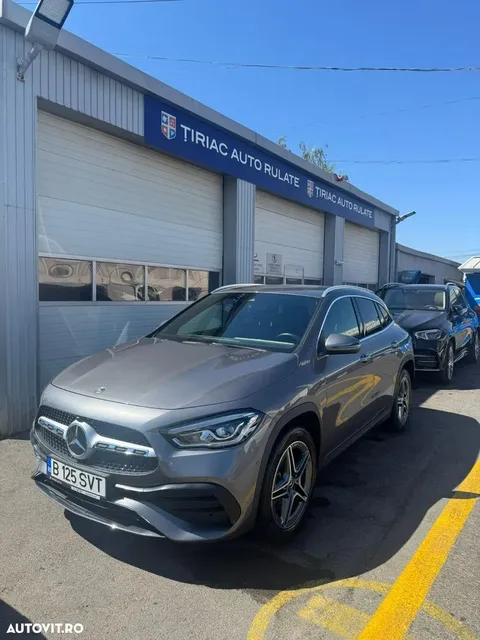 MERCEDES-BENZ GLA