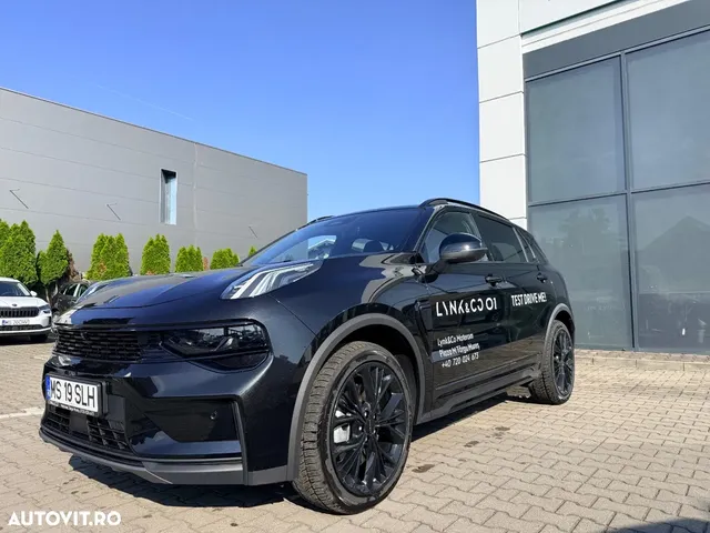LYNK & CO 01