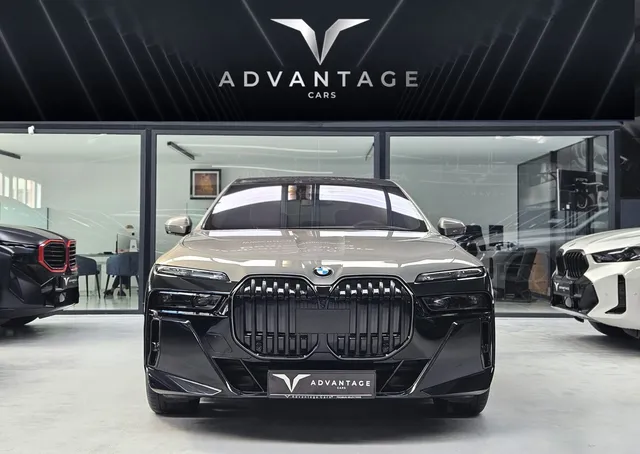 BMW 7 SERIES