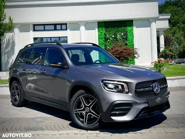 MERCEDES-BENZ GLB