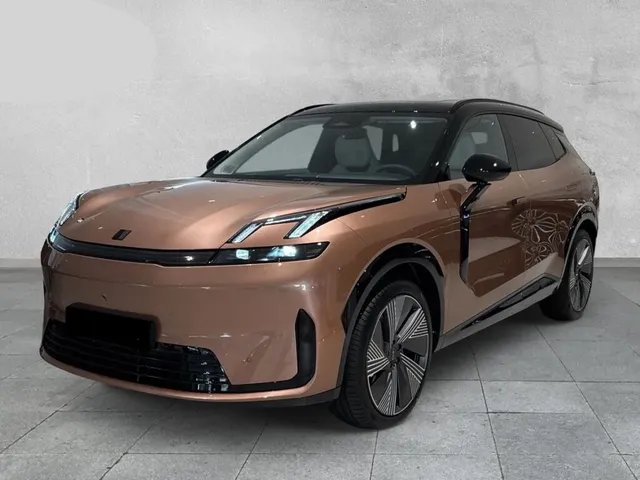 LYNK & CO 08