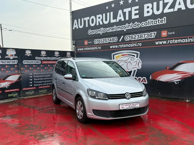 VOLKSWAGEN TOURAN