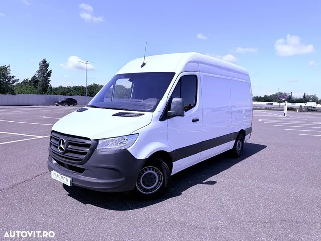 MERCEDES-BENZ SPRINTER