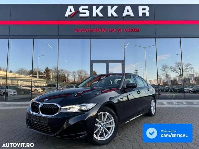 BMW 3 SERIES