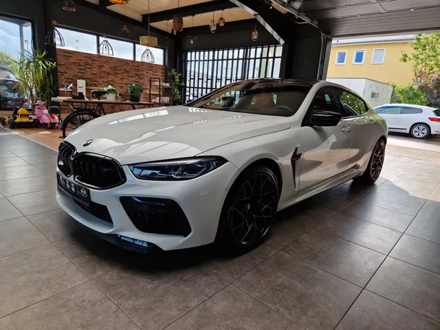 BMW M8