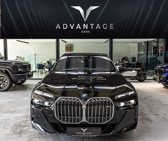 BMW 7 SERIES