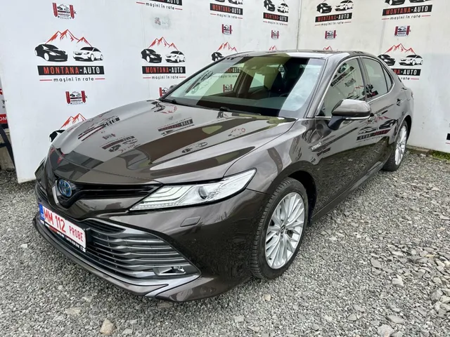 TOYOTA CAMRY