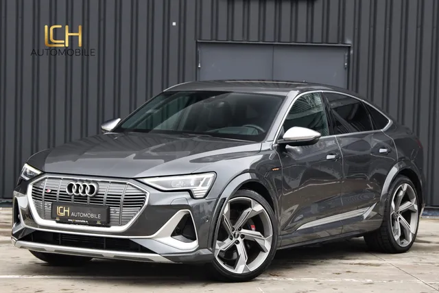 AUDI E TRON
