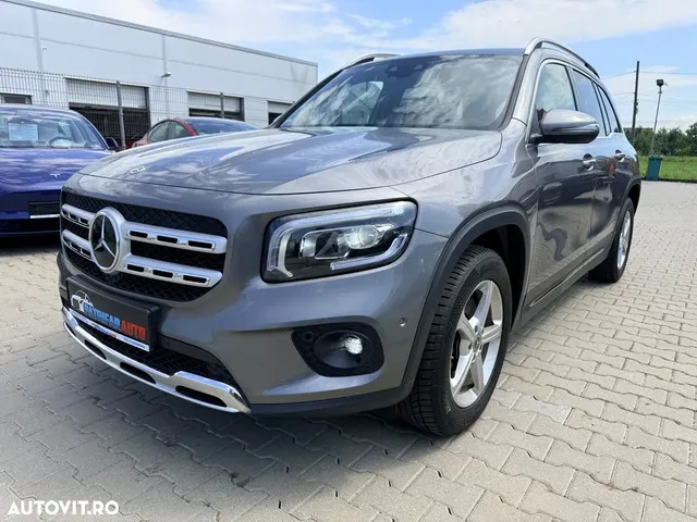 MERCEDES-BENZ GLB