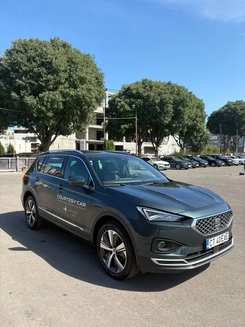 SEAT TARRACO
