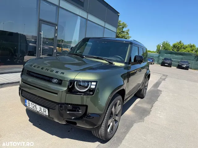 LAND ROVER DEFENDER