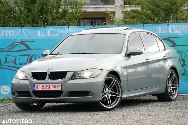 BMW 3 SERIES