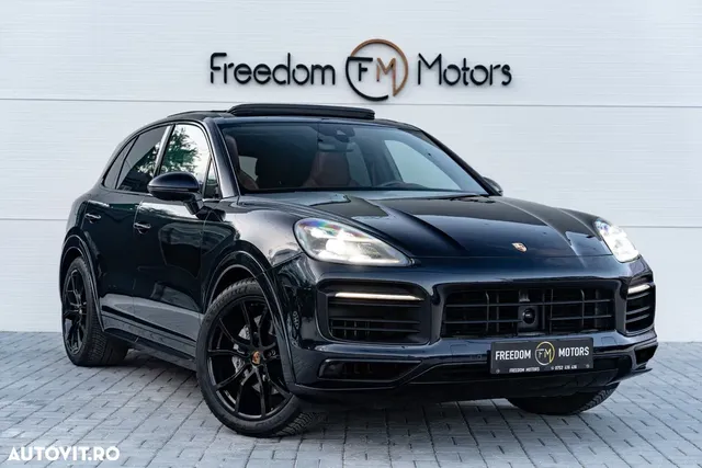 PORSCHE CAYENNE