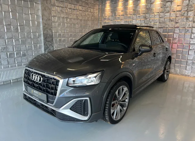AUDI Q2