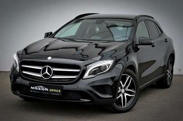 MERCEDES-BENZ GLA