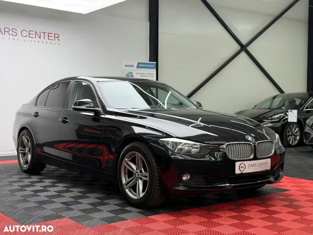 BMW 3 SERIES