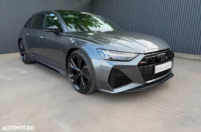 AUDI RS6