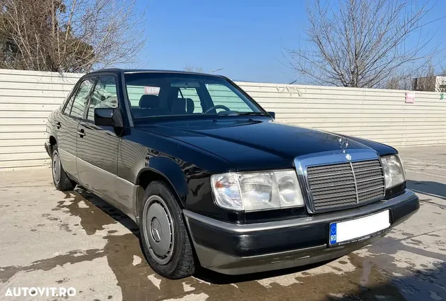 MERCEDES-BENZ 2023 MERCEDES BENZ GLB