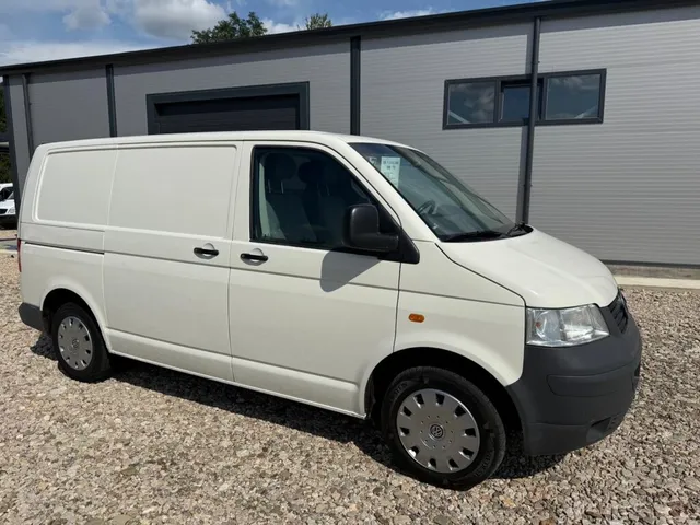VOLKSWAGEN TRANSPORTER