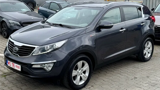 KIA SPORTAGE