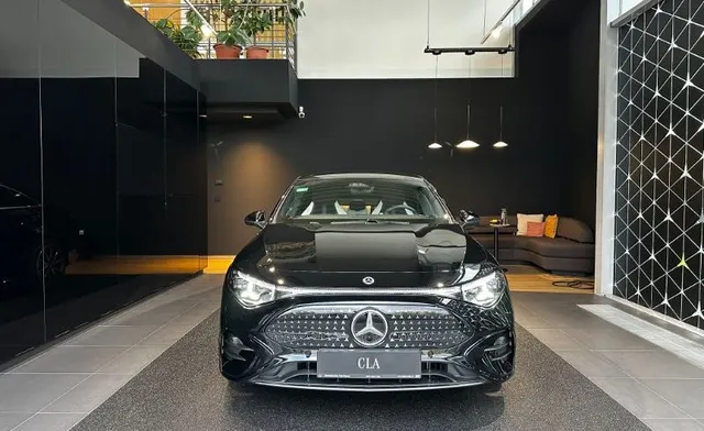 MERCEDES-BENZ CLA