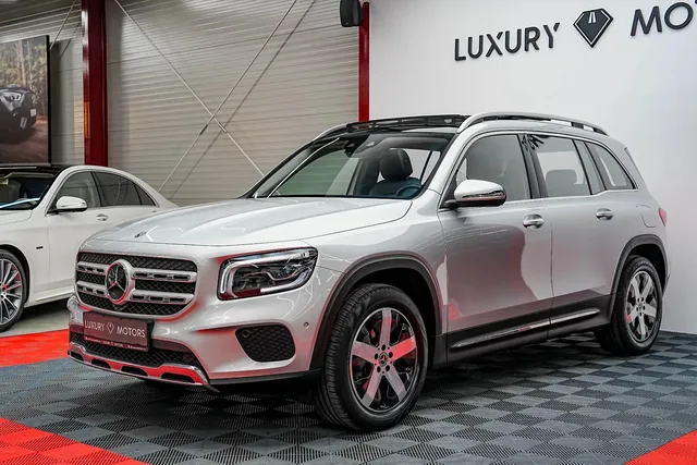 MERCEDES-BENZ GLB
